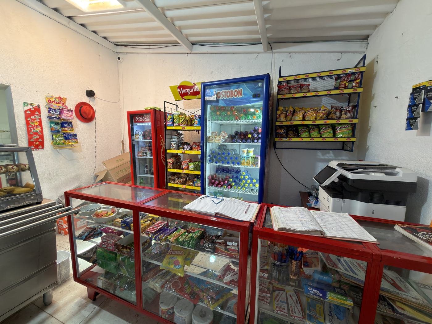 Tienda escolar de la Academia Militar