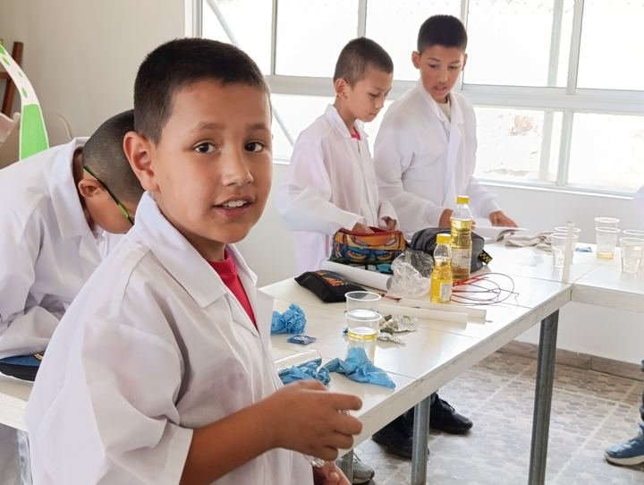 Práctica de laboratorio de ciencias naturales