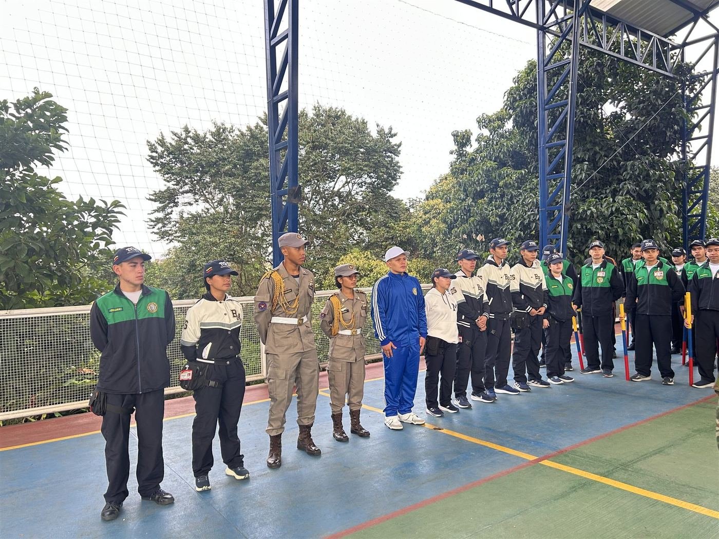 Actividad conjunta entre cadetes de distintas academias
