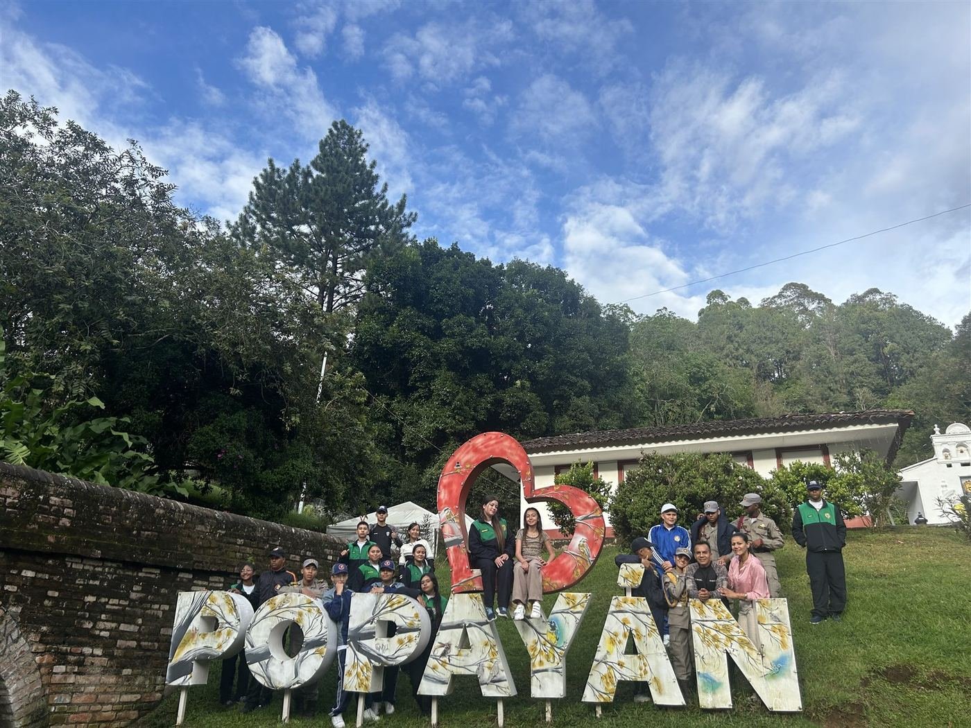 Cadetes en el mirador de Popayán